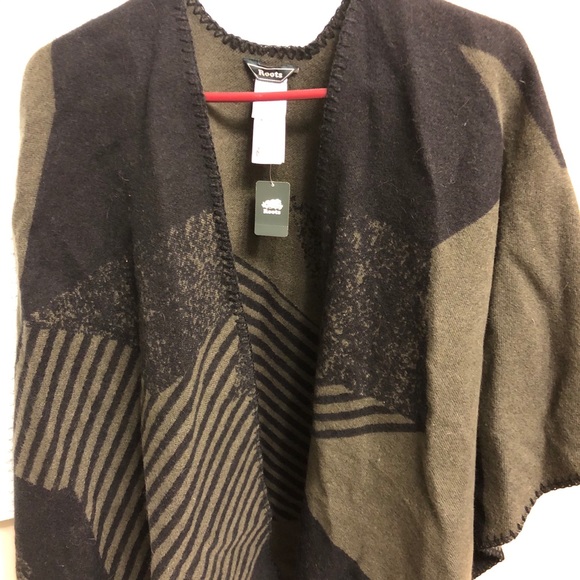 NWT Roots Revelstoke Wrap - O/S - Picture 4 of 4